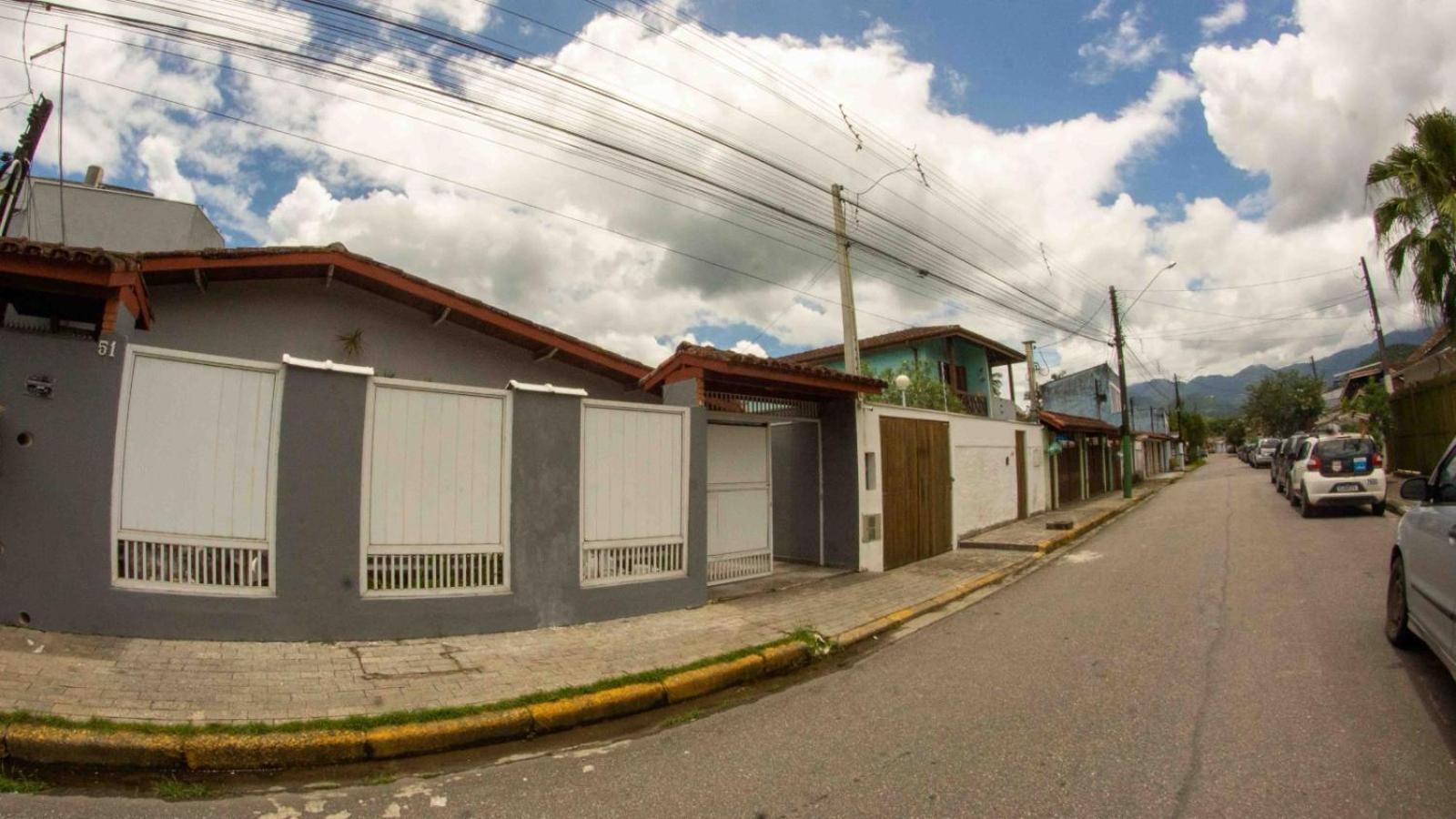 Casa 51 Hostel Ubatuba Esterno foto